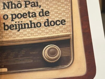 Mary Galvão, de As Galvão, e maestro Mário Campanha recebem biografia do compositor do sucesso ‘Beijinho Doce’. Obra é do escritor radicado em Marília, Ramon Franco e Ana Carolina Santiago