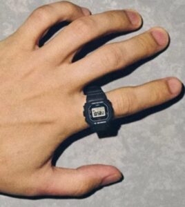 Casio lança novo anel-relógio G-Shock que cabe no dedo