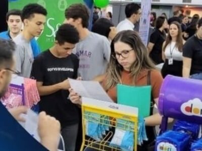 Evento com 42 empresas que oferecem mais de 400 vagas de emprego e estágio aos alunos egressos da Unimar é realizado com sucesso. É o Conecta Unimar: Carreiras e Oportunidades 2025