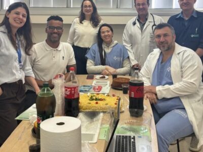 Hemodinâmica do HBU: equipe participa de treinamento sobre o dispositivo AngioSeal, tecnologia que acelera a recuperação e reduz riscos após a realização de procedimentos invasivos