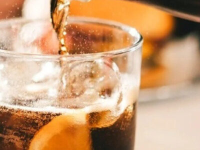 Refrigerantes ‘zero’ aumentam risco de gordura no fígado, diz estudo