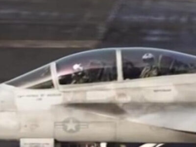 Aeronaves dos EUA caem em mar da China; tripulantes são resgatados. VEJA VÍDEO