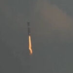 Foguete GIGANTE de Elon Musk pousa de ré e leva expectadores a loucura; VEJA VÍDEO