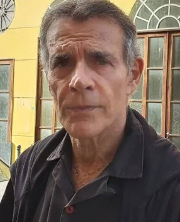 Ex-galã da Globo participa de ato pela anistia e acusa esquerda por 8 de janeiro
