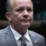 E-mail de ex-presidente do INSS revela pedido de deputado por entidade