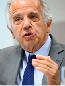 ‘Falta combustível, falta peça, falta munição’ diz ministro da defesa