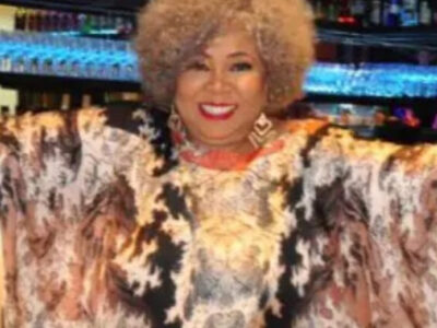 Durante show com gritos de “Sem Anistia, “ Alcione exalta Moraes