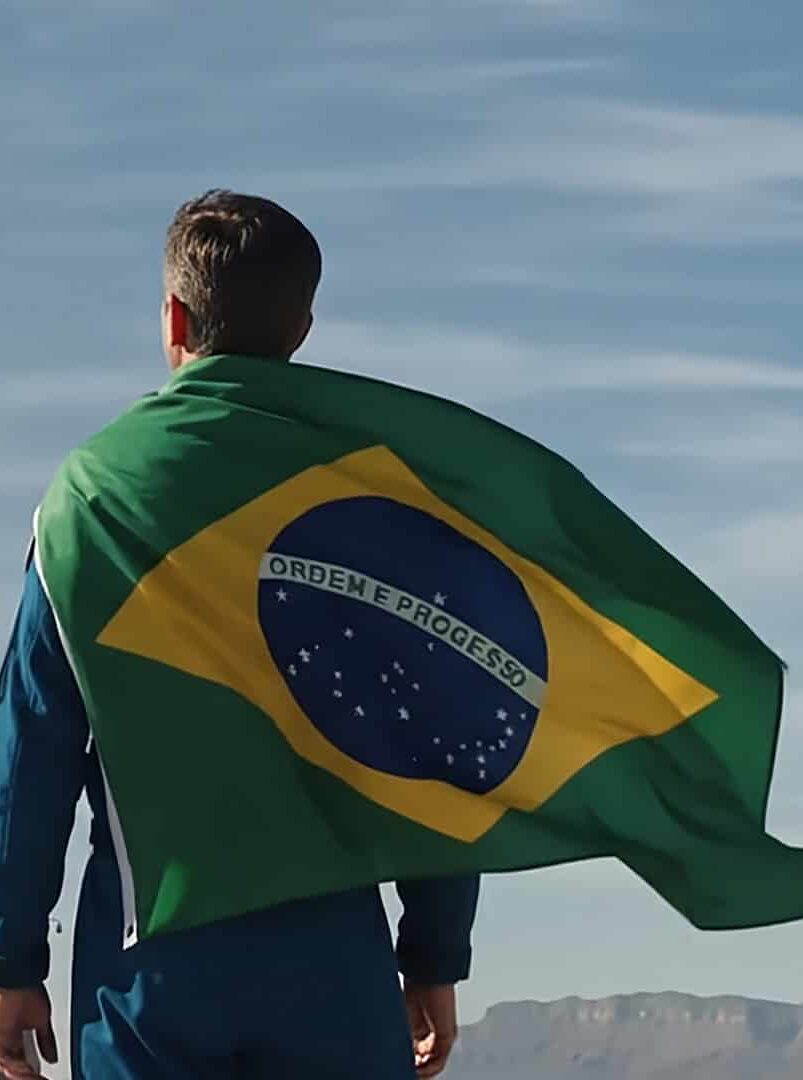 Desafio online vai levar um brasileiro ao espaço com a Blue Origin