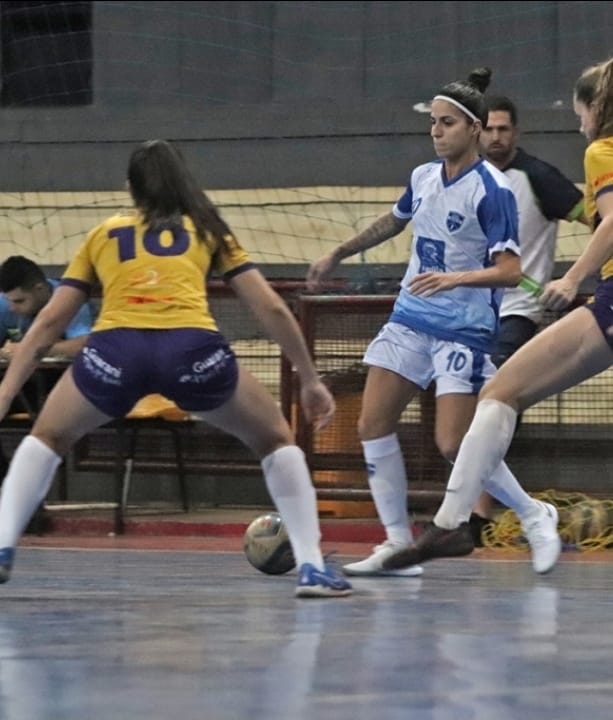 Futsal feminino de Marília estreia com vitória na Taça SMEL Adulto 2025, em São José do Rio Preto. As meninas venceram o time de Rio Preto por 5 a 2. Veja