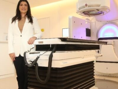 Acadêmicos da Saúde na Unimar contam com hospital referência em inovação e multiplicidade. Cursos se fortalecem de maneira mútua e significativa quando a formação alcança a prática em ambientes reais de cuidado
