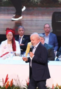 Lula critica ‘extrema direita’ e elogia Evo Morales e Hugo Chávez