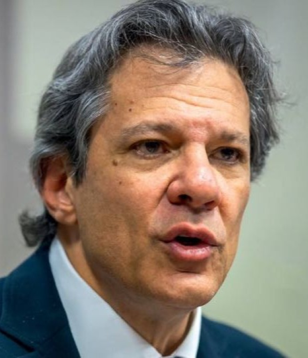 Governo Lula recorre à fórmula ineficaz de elevar impostos em vez de cortar gastos