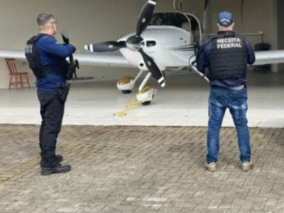 Avião com 571 iPhones irregulares e avaliados em R$ 3 milhões é apreendido