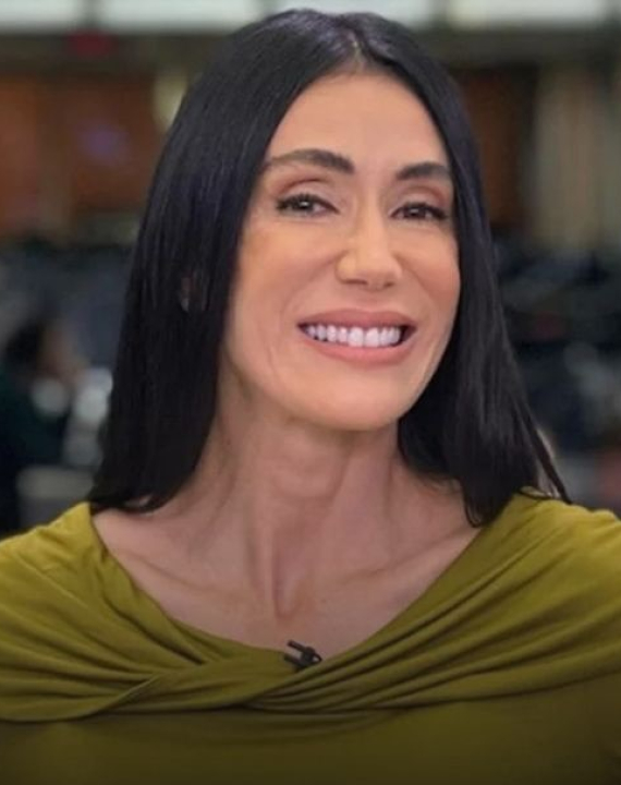 Quem é a ex-jornalista da Globo que traiu o marido na Record
