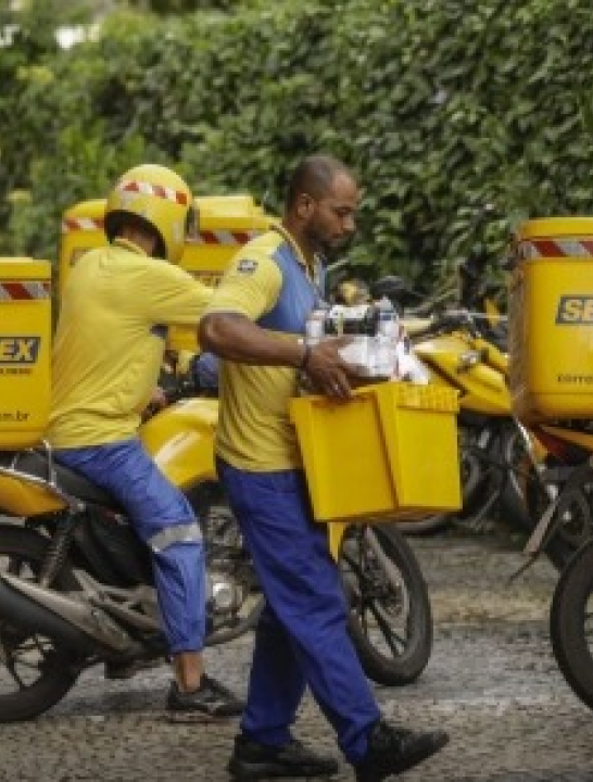 CORREIOS NA UTI: Caixa cria fundo bilionário com imóveis da estatal pra tentar tirar empresa do buraco