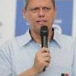 Tarcisio ignora reunião de Trump e Lula e exalta Ponte preta campeã