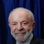 Sostenes diz que a conversa entre Lula e Trump isenta Eduardo de culpa por tarifaço