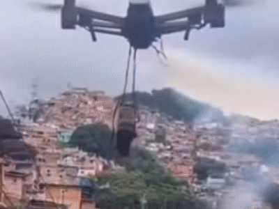 Veja momento que criminosos lançam drone com bombas contra polícia; ASSISTA