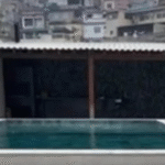 CV tinha ‘resort’ com piscina e suítes de alto padrão no complexo do Alemão