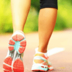 Várias caminhadas curtas ou uma longa? Estudo responde o que é melhor