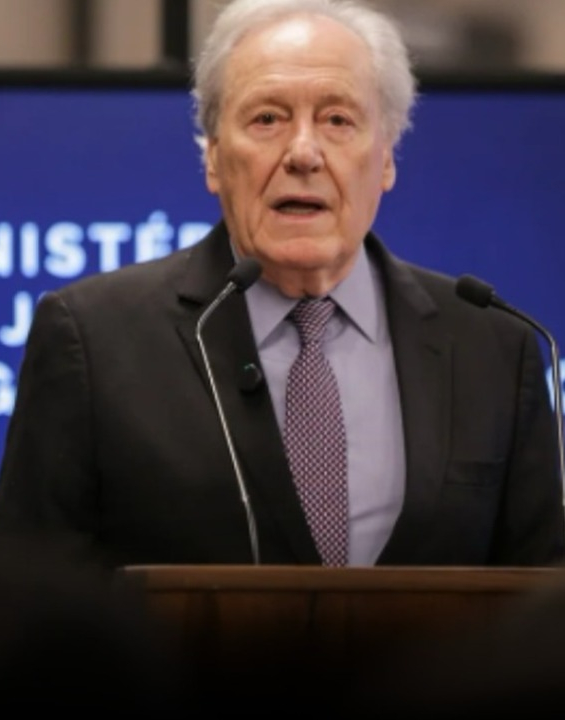 Onde estava o ministro da Justiça de Lula durante guerra no Rio?