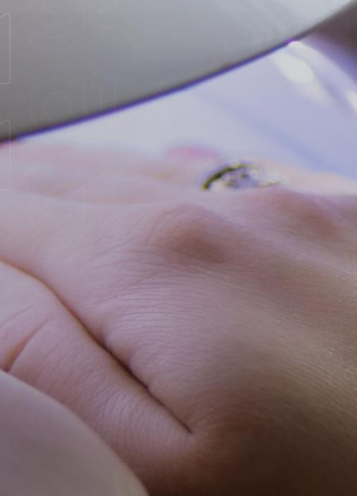 Anvisa segue União Europeia e decide proibir substâncias usadas em esmaltes em gel