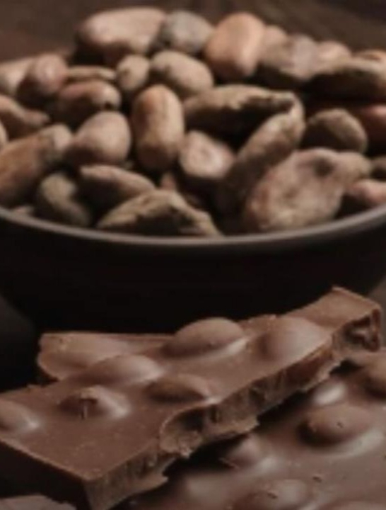 Muito tempo sentado? substância do chocolate pode proteger suas artérias