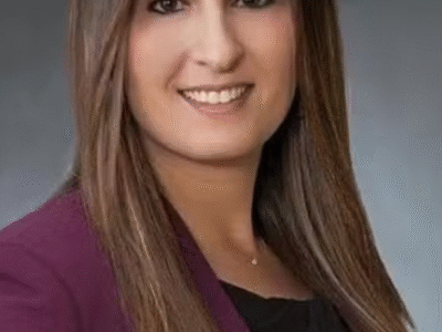 Senadora é presa e indiciada após filmar rivais na cama para silenciar críticas a ela