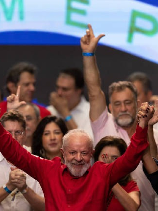 Centrão articula pacote de vingança após exonerações em massa do governo Lula