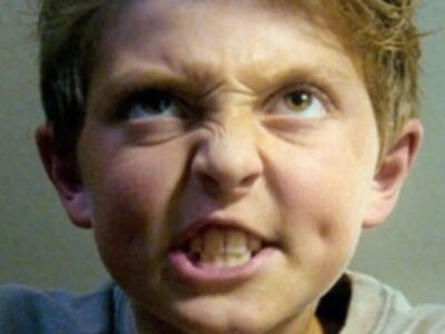 Segundo a psicologia, pessoas que foram mimadas na infância tendem a apresentar essas 7 características na vida adulta. Até falta de inteligência emocional