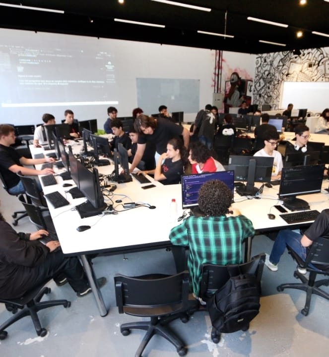 Prêmio de Inovação: cursos de Tecnologia da Unimar estão entre os melhores do Brasil. Focados em inovação, empregabilidade e empreendedorismo, também são destaque pela parceria com grandes empresas como Google, Microsoft, Oracle e Amazon. Confira!