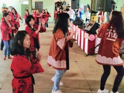 Seicho-No-Ie de Marília realiza com muito sucesso seu tradicional Bon Odori. Reuniu centenas de pessoas da cidade com muita música, gastronomia e danças. Confira fotos e vídeo!