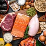 Sobrecarga de proteína. Esqueça os influenciadores, diz nutricionista. Veja quanto você realmente precisa e por que o excesso pode ser prejudicial. Entenda com especialista de Harvard