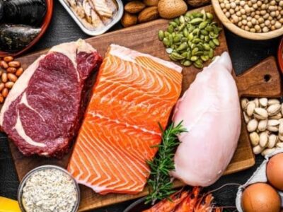 Sobrecarga de proteína. Esqueça os influenciadores, diz nutricionista. Veja quanto você realmente precisa e por que o excesso pode ser prejudicial. Entenda com especialista de Harvard