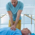 Veja as dicas de especialista do Albert Einstein: como agir diante destas 13 situações de emergências domésticas. De quedas e cortes a choques, acidentes exigem calma e conhecimento pra não colocar vítimas em risco. Veja para cada situação