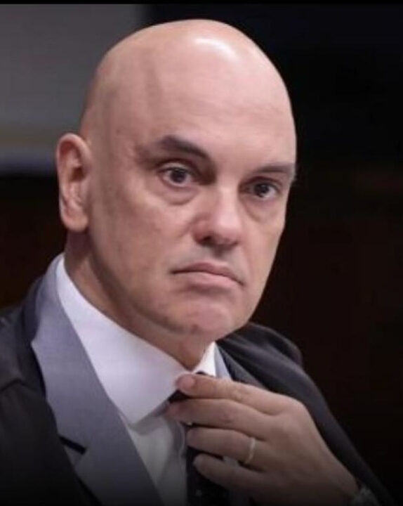 Ele de novo! Por que Moraes está na megaoperação do CV