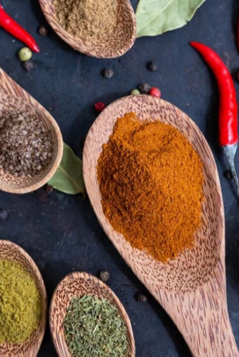 Especiaria reduz açúcar no sangue com efeito por 24h, diz estudo