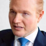 Advogado de Trump diz que Moraes faz “acrobacias legais” para “não acabar do lado” do CV