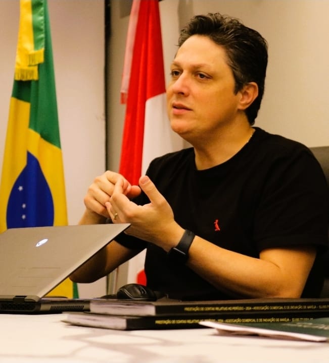 Natal 2025: Associação Comercial de Marília orienta os lojistas sobre o fim do ano. E já começando agora em novembro, com a campanha da “Black Friday”