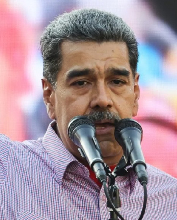 Maduro ironiza EUA após ofensivas: ‘Sou mais famoso que Taylor Swift’