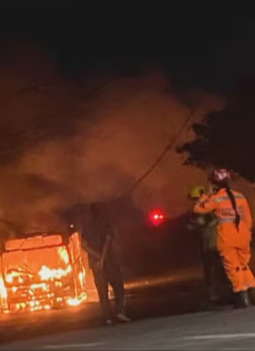 Traficantes de facção incendeiam ônibus e mandam recado: ‘vamos queimar BH inteira’