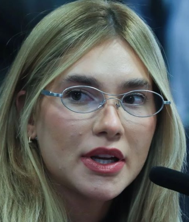 Virginia está sendo procurada pelos EUA e pode até ser presa