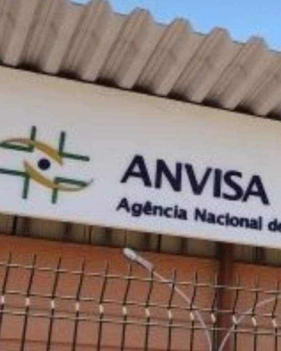 Anvisa suspende pratos de plástico por risco de contaminação química