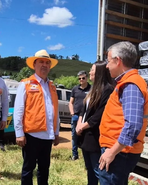 Escolas de SC terão bunkers contra temporais após passagem de tornado