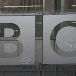 Chefes da BBC renunciam após polêmica de fakenews sobre Donald Trump