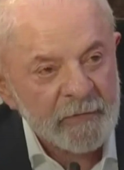 Lula critica EUA em cúpula na Colômbia, mas não visita vítimas de tornado no Brasil