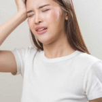 Sofre com enxaqueca? Veja 8 fatores que podem estar por trás das crises