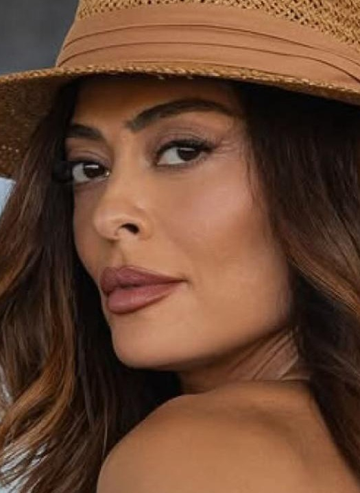 Idoso cai em golpe e manda pix de R$ 32 mil pensando que estava se relacionando com a atriz Juliana Paes