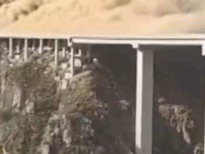 Ponte gigante inaugurada na China acaba desabando; VEJA VÍDEO