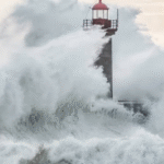 Satélite registra ondas monstruosas de até 20 metros